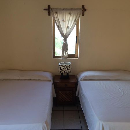 Bungalows Casa Regina Hotel Compostela ภายนอก รูปภาพ