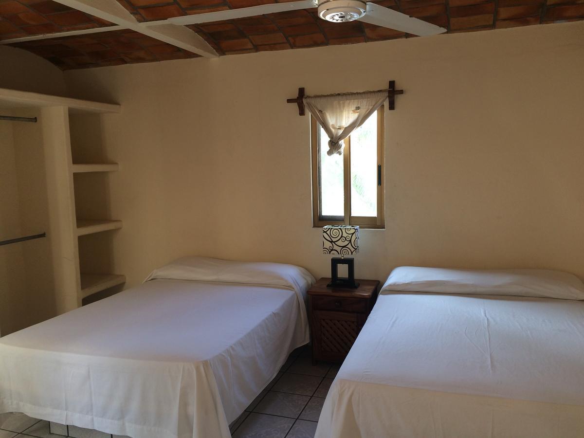 Bungalows Casa Regina Hotel Compostela ภายนอก รูปภาพ