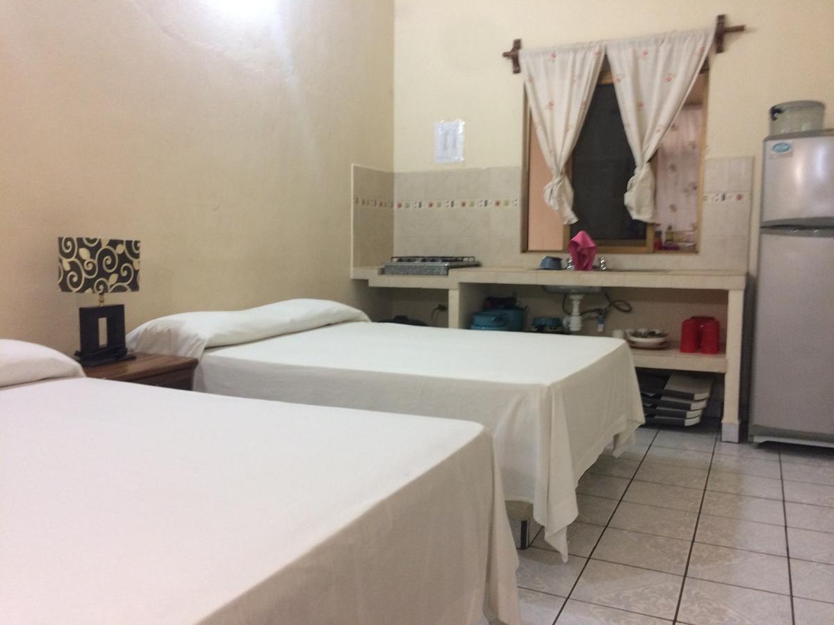 Bungalows Casa Regina Hotel Compostela ภายนอก รูปภาพ