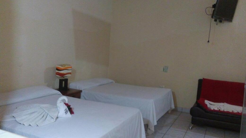 Bungalows Casa Regina Hotel Compostela ภายนอก รูปภาพ